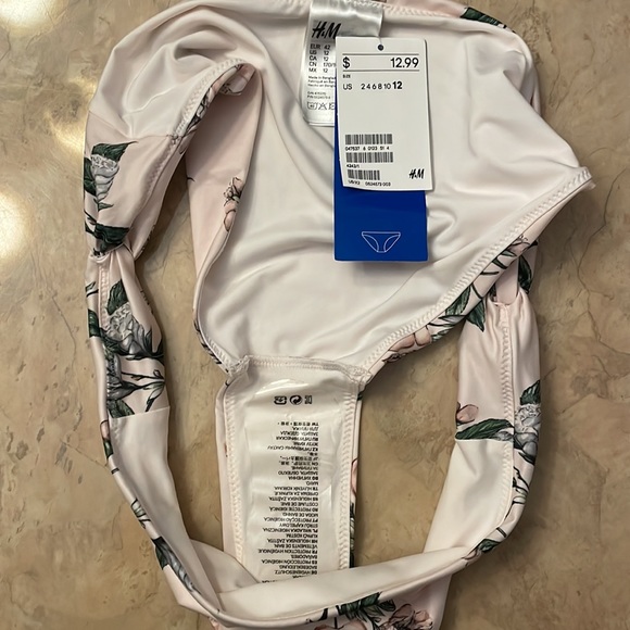 H&M Bikini - Picture 4 of 6